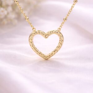 Amora-Heart-Golden-Necklace
